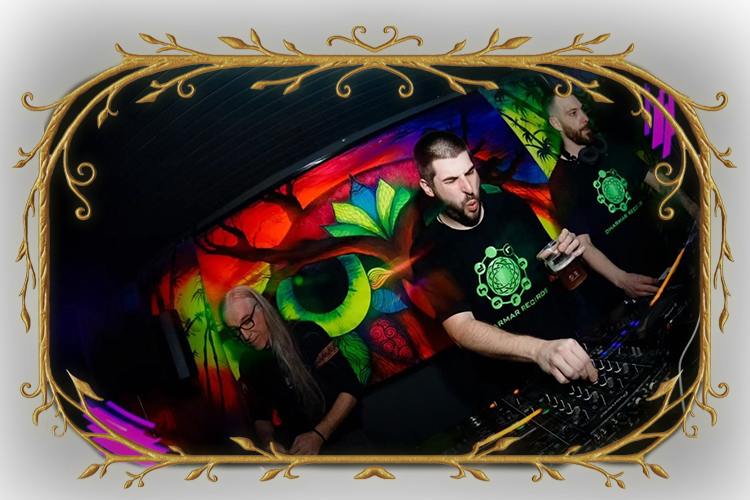 Korov (live act, DharmaR)